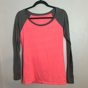 American Eagle Favorite Tee
